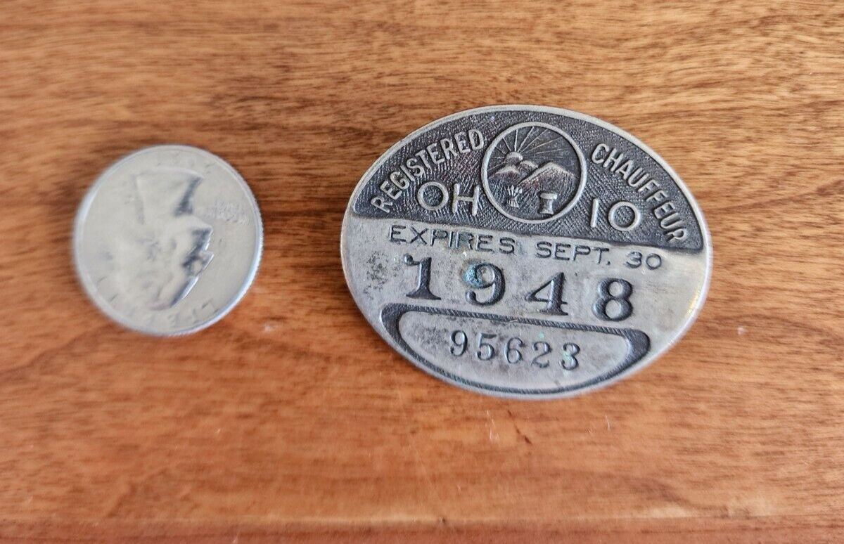 VINTAGE CHAUFFEUR 1948 OHIO REGISTERED LICENSED BADGE 95623
