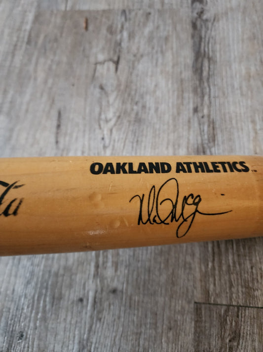 Mark McGwire Autographed Rawlings Adirondack 29" Bat Oakland Athletics
