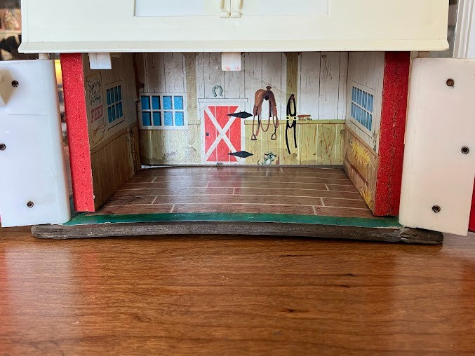 Fisher Price Little People PLAY FAMILY FARM BARN
