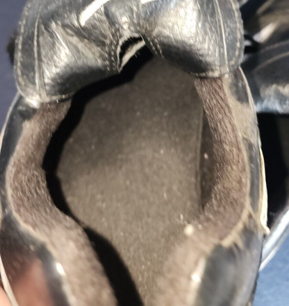 Mens 9 spike Mizuno 8.5 Black/White Shoes