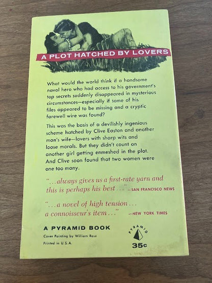 Pyramid Books - THE MEGSTONE PLOT by Andrew Garve