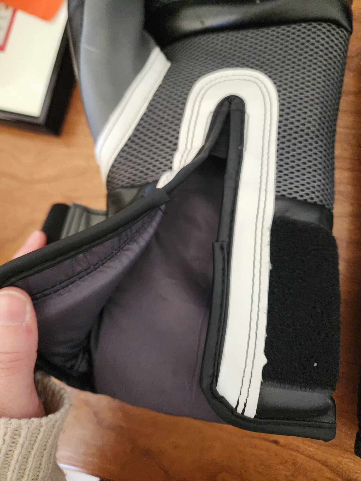 120Z Everlast Pro Style Elite Boxing Gloves