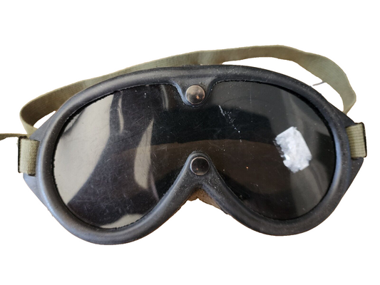 Vtg US Military Goggles, 1974 Sun, Wind & Dust, & xtra lenses