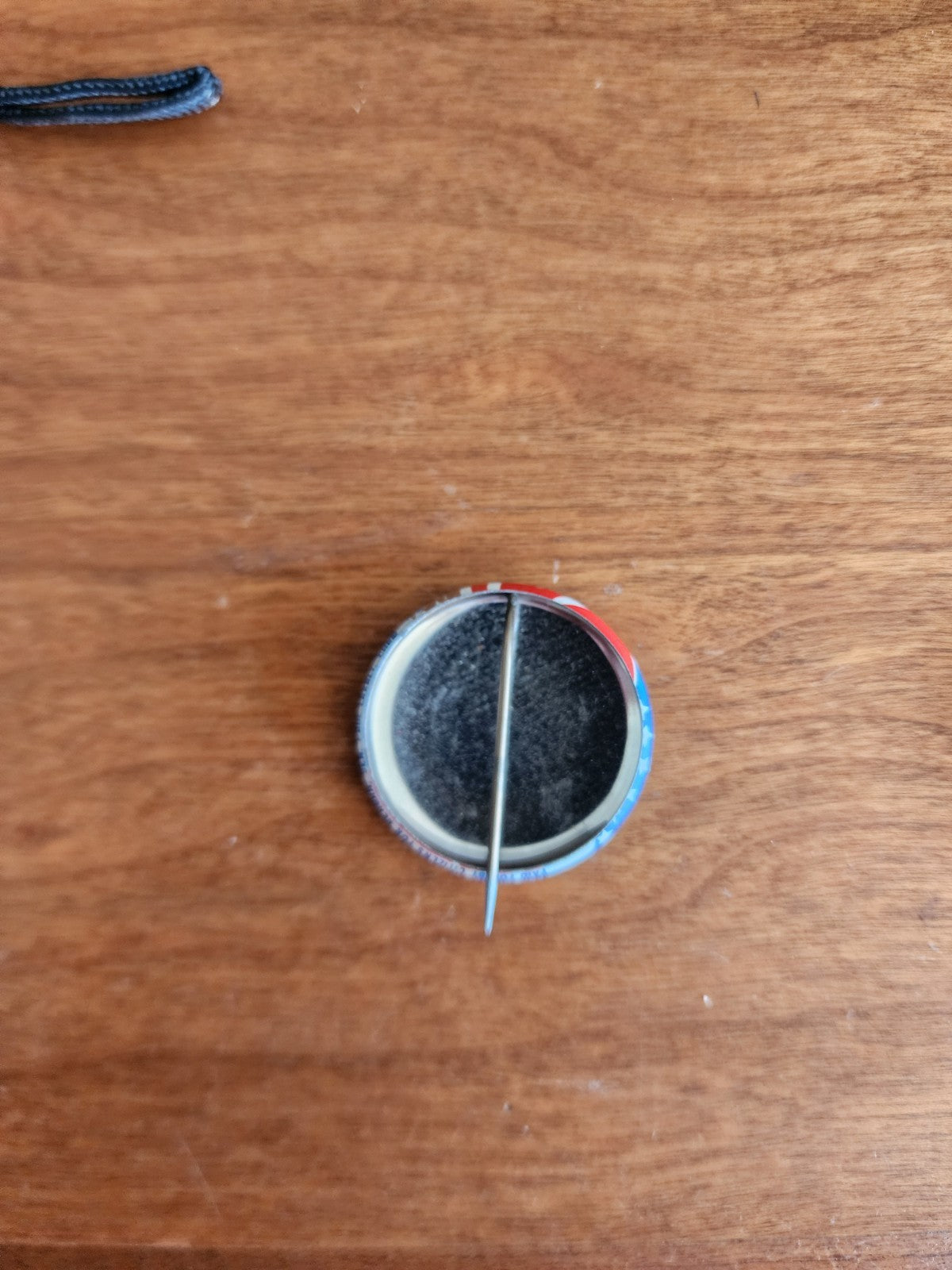 Vintage 1976 Ronald Reagan Republican Logo Pin Buttons