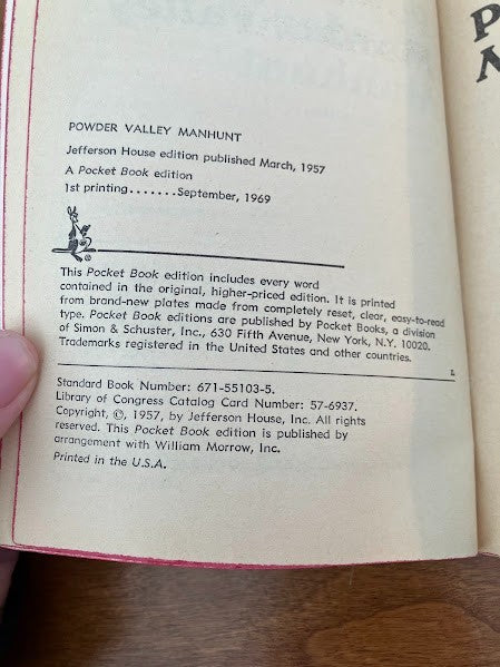 Pocket Books - Powder Valley Plunder by Peter Field