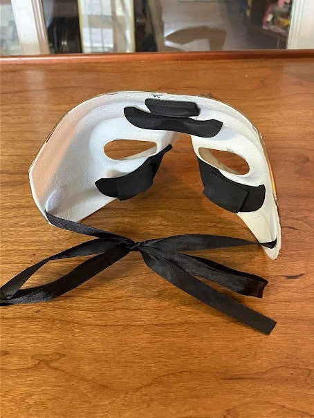 ADULT Venetian Golden Accents Beak Mask Long Nose