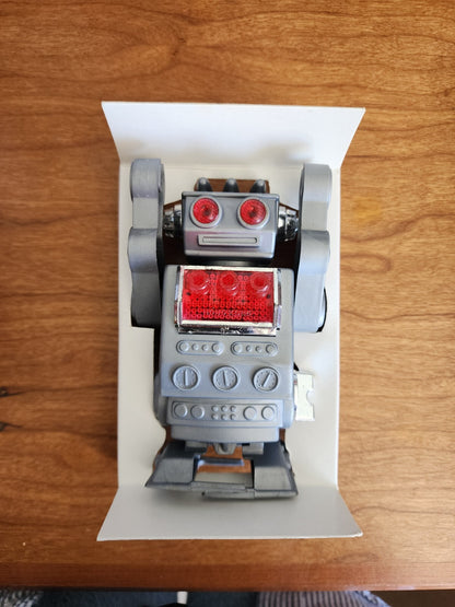 Vtg RAY ROBOT 3214 Sparkling & Walking Plastic Wind-Up Toy