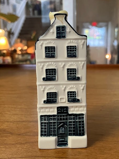 KLM BOLS Delft Blue House #28 - Empty