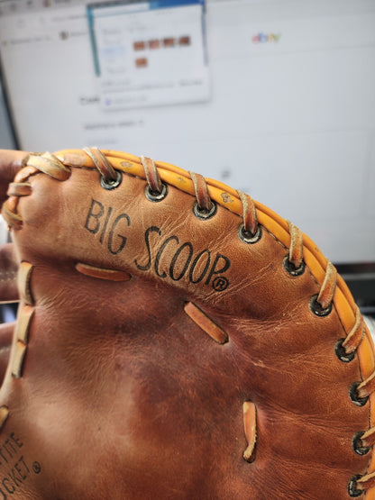 Wilson A2874 Bob Watson Big Scoop 11"-12" First Baseman's Baseball Glove  RHT