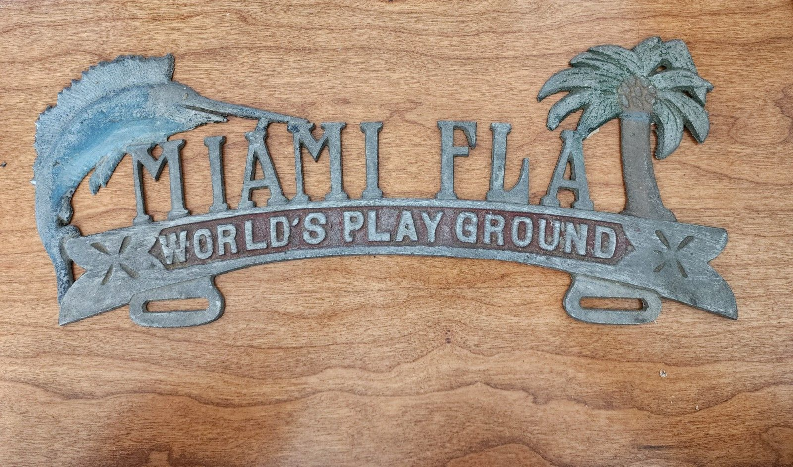 1950’s Aluminum License Plate Topper MIAMI FLA World ‘s Playg Florida