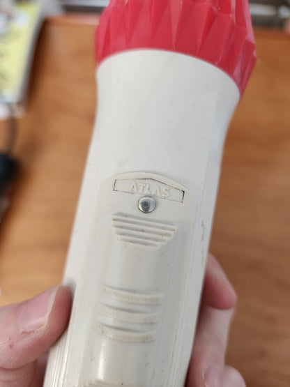 Vtg Atlas flashlight Made In The U.S.A. No Corrosion