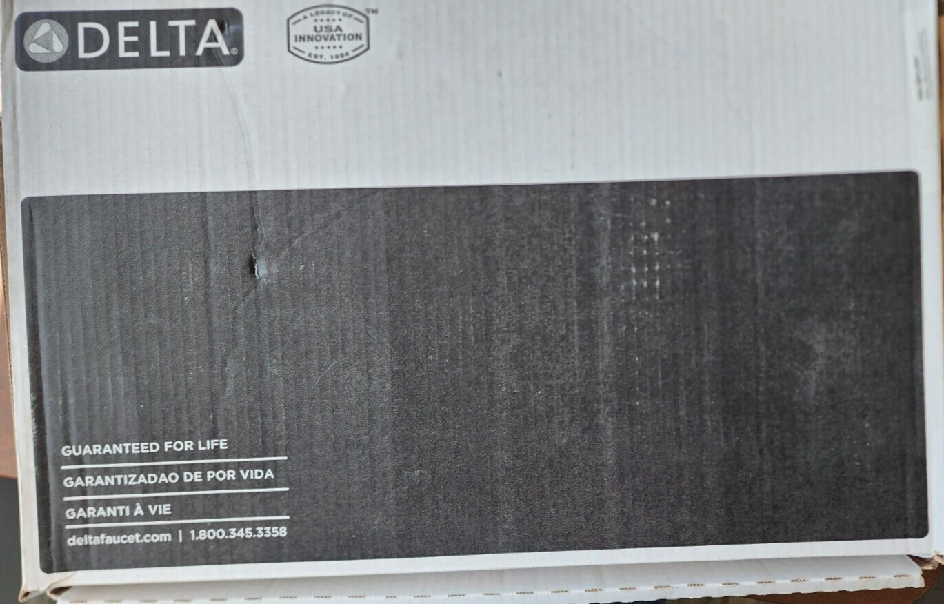 Delta 3564MPUDST Ashlyn 8 in. Two Handle Widespread Lavatory Faucet Metal Drain 