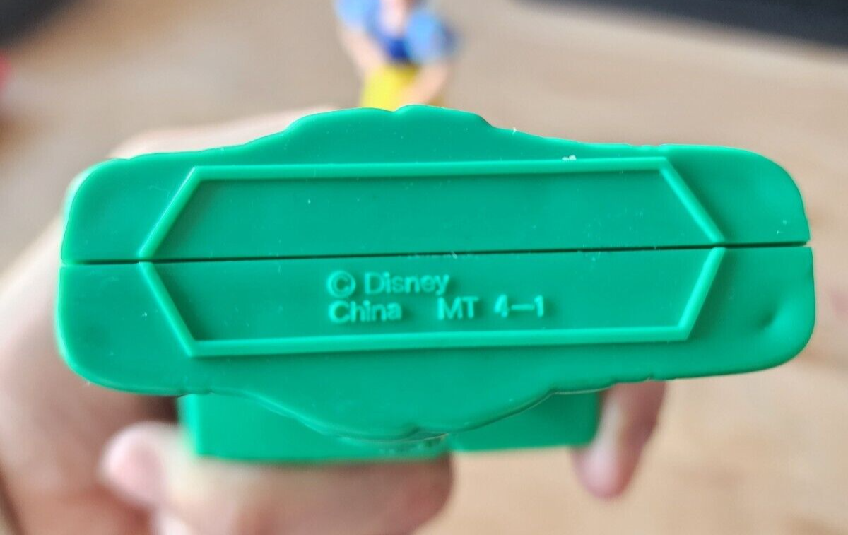 Vintage McDonalds 1992 "Walt Disney Snow White with the Wishing Well, Happy Meal