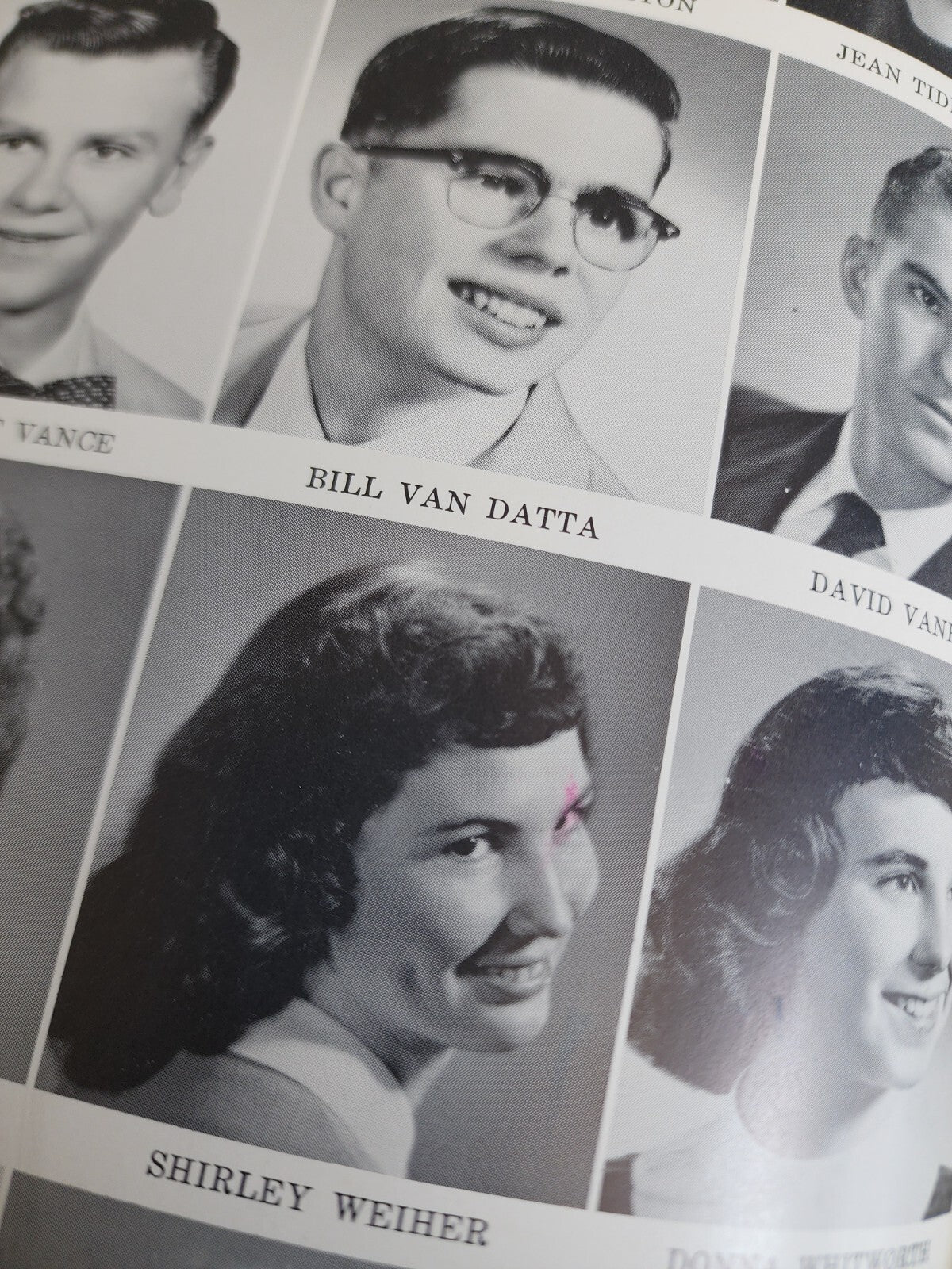 1957 OR McMinnville High School Yearbook - Lincolnian -