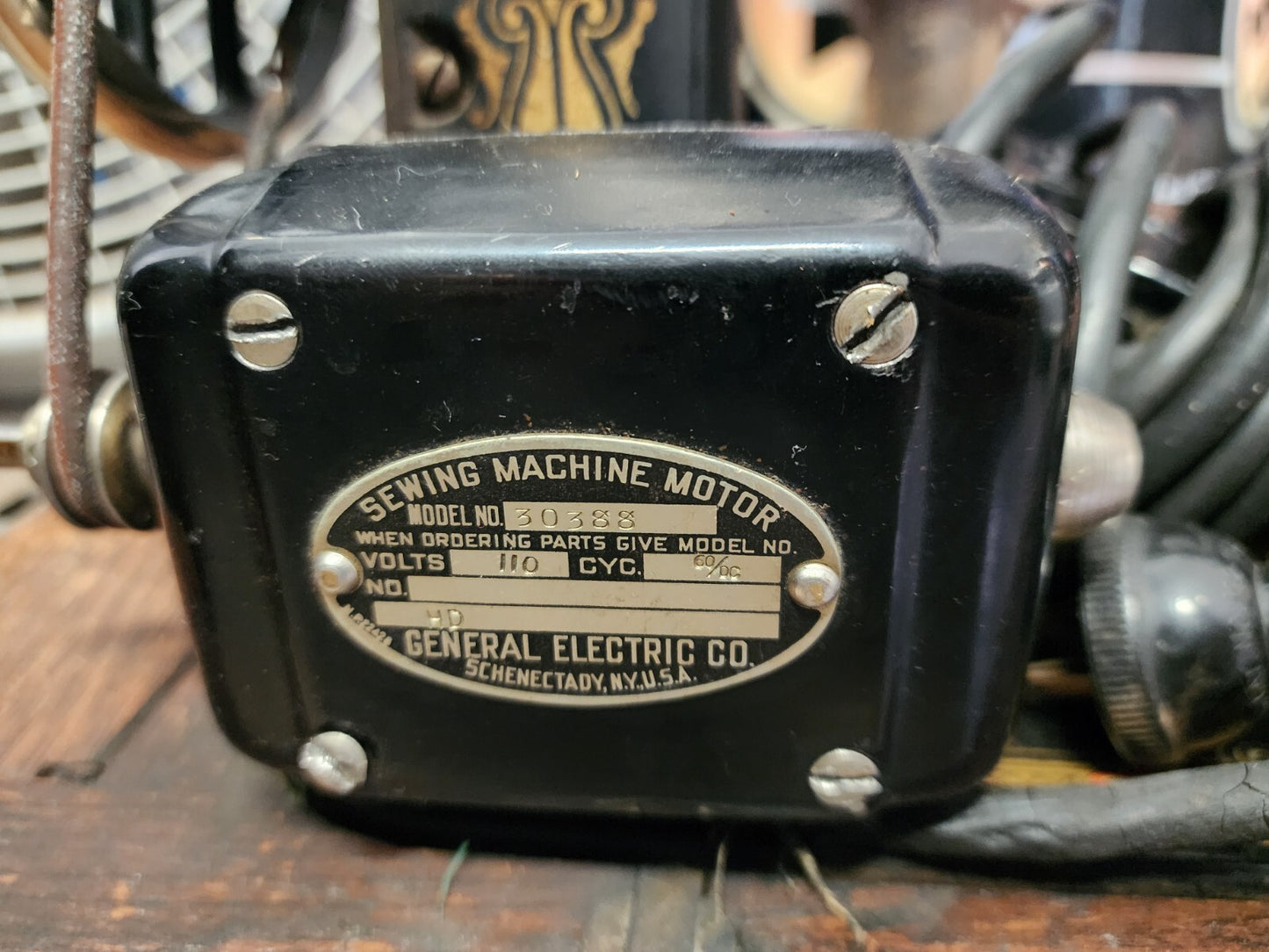 Priscilla Sewing Machine Model 30388 - With Wooden Case & Pedal