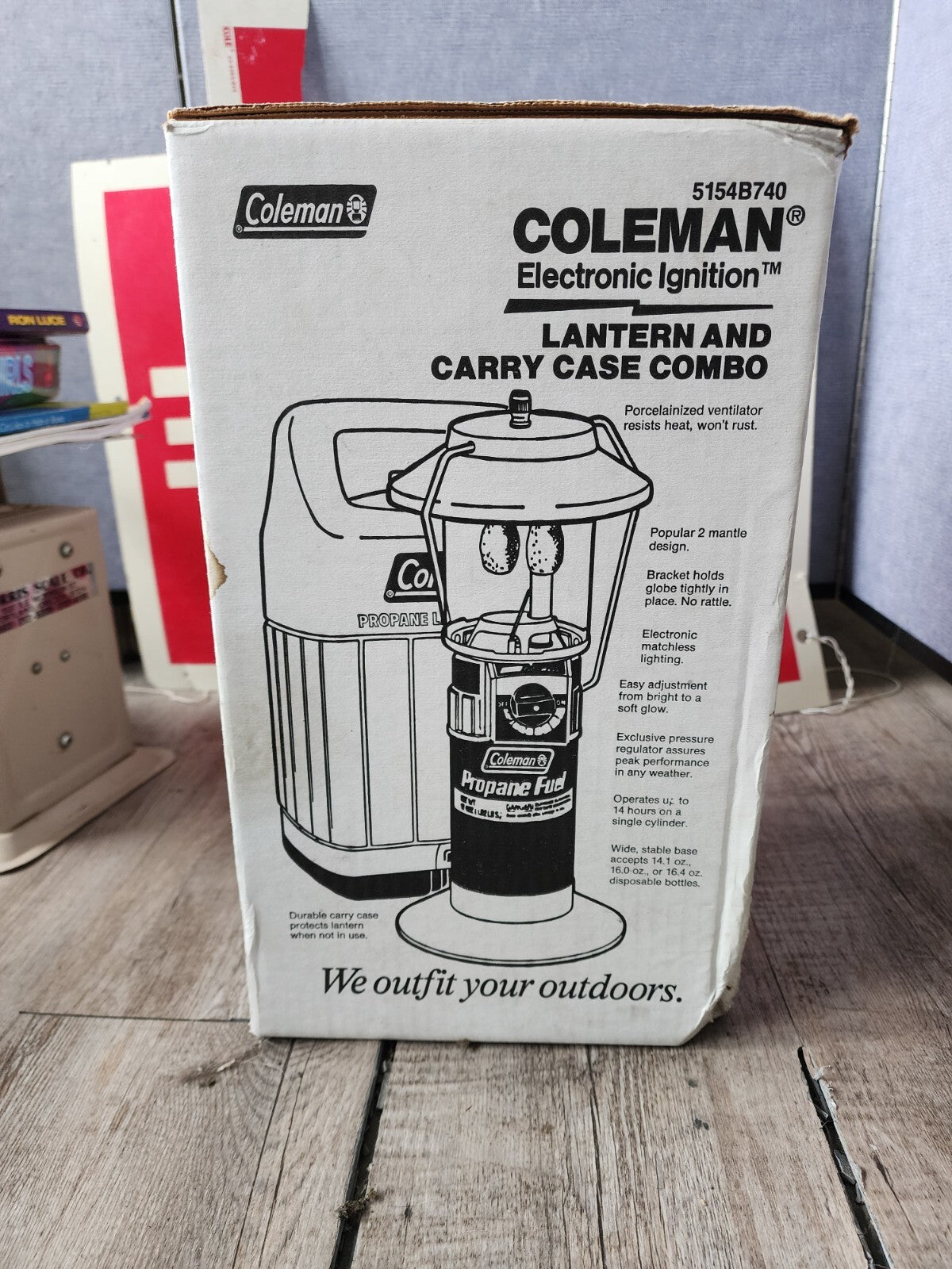 Coleman Lantern And Carry Case Combo 5154B740 - open box