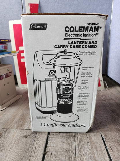 Coleman Lantern And Carry Case Combo 5154B740 - open box