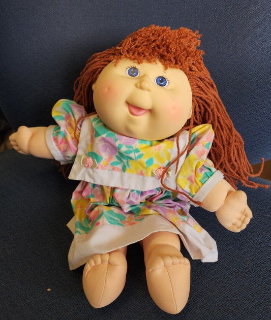 1990 Vintage Cabbage Patch Doll Red Hair Blue Eyes Dimples w/ 5 Outfits