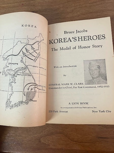 HEROES OF THE ARMY by Bruce Jacobs