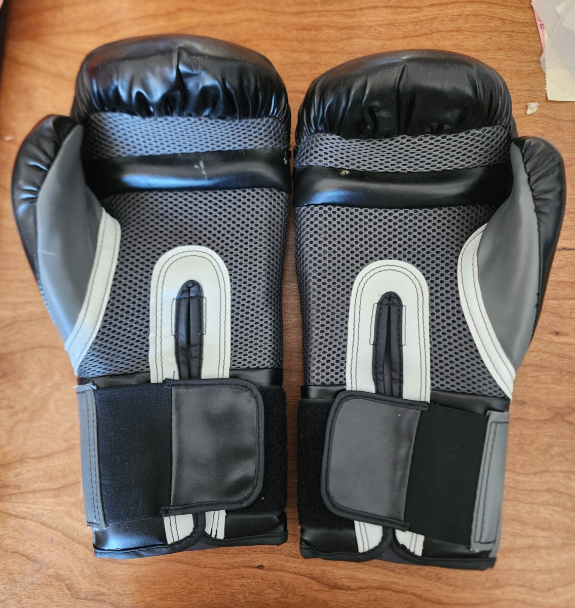 120Z Everlast Pro Style Elite Boxing Gloves