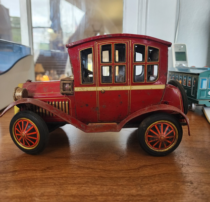 Vtg 1950s Battery Operated Tin Toy Trademark Y Japan Grand-Pa Car