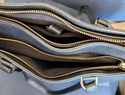 A NEW DAY BRAND WOMENS BLACK PURSE  PREOWNED FAUX LEATHER 