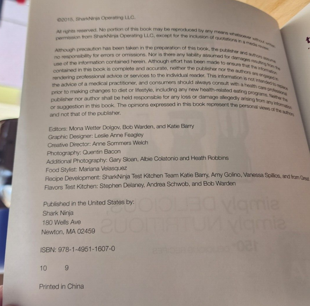 Nutri Ninja Blender Simply Delicious, Simply Nutritious book 150+ recipes