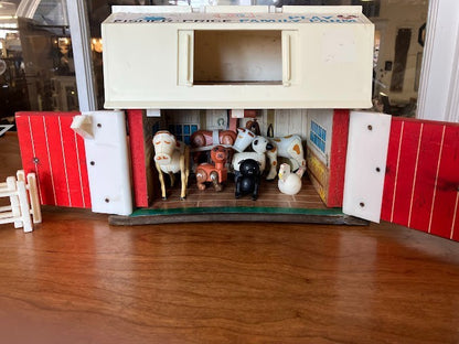 Fisher Price Little People PLAY FAMILY FARM BARN