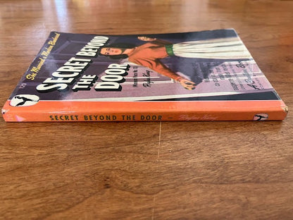 Vintage Paperback - Rufus King: Secret Beyond the Door