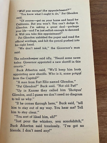 Paperback Westerns by Frank O'Rourke - lot of 2