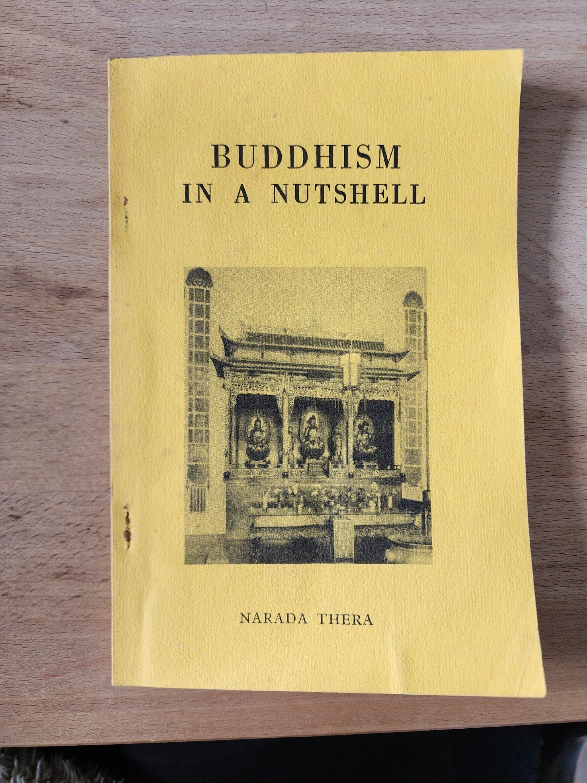 Buddhism in a Nutshell by Narada Thera Paperback