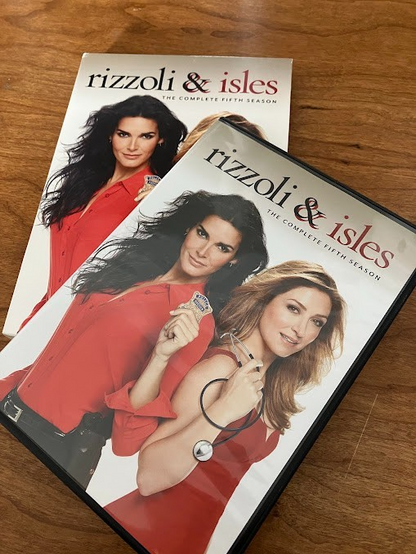 Rizzoli & Isles: The Complete Fifth Season - By Tess Gerritsen