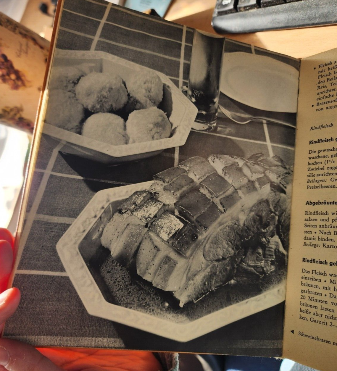 Ich Helf Dir Kochen by Hedwig Maria Stuber - Acceptable