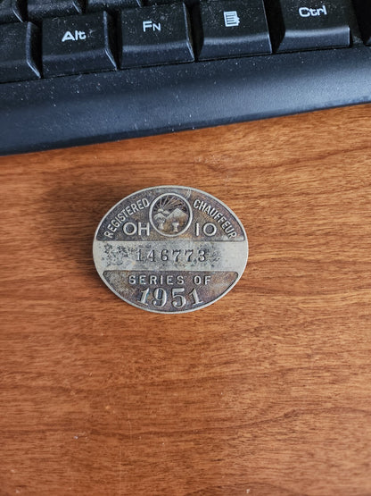 VINTAGE CHAUFFEUR 1948 OHIO REGISTERED LICENSED BADGE 95623