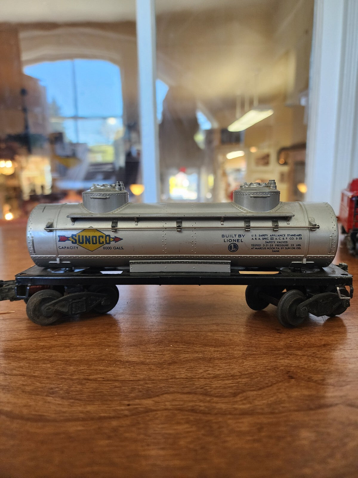 VtgLionel Train Sunoco O-Guage Gas Oil Tanker Car 9"