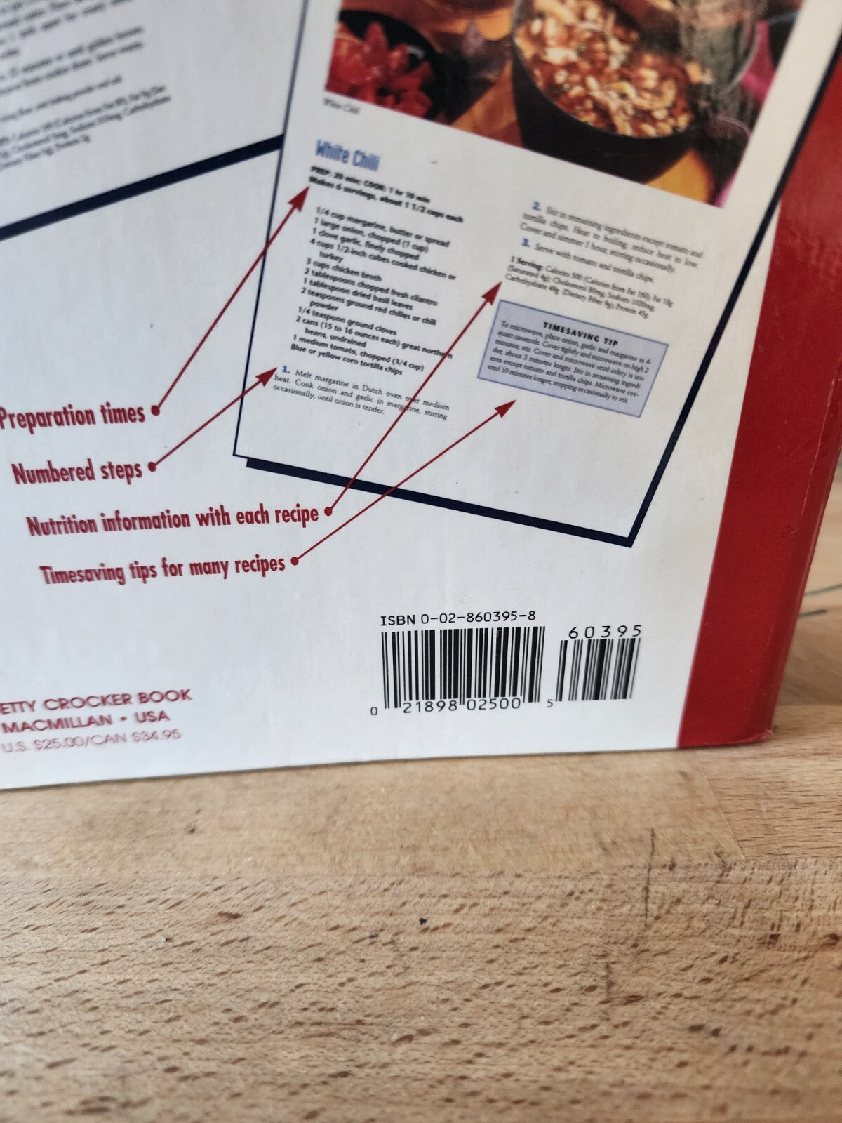 Betty Crocker's New Cookbook: Everything You Need to Know to Cook