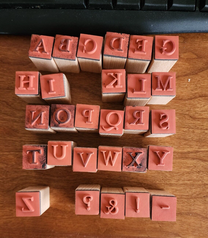 Stempel Set - Upper Case Alphabet Letters Wooden Rubber Stamp Set