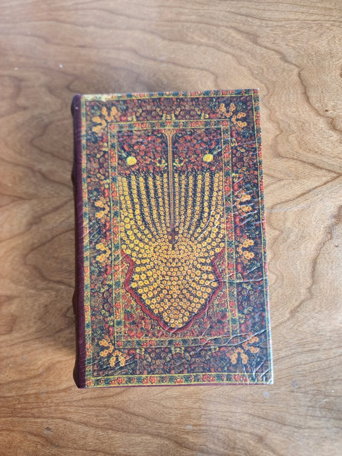 Hidden Compartment Faux Book Magnet Close