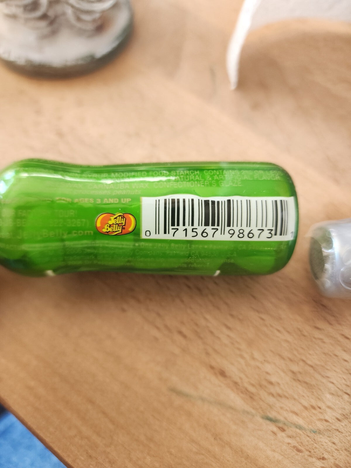 Lot of 2 2006 Jelly Belly A&W & 7UP CANDY 5” Bottle Container Soda Jellybeans