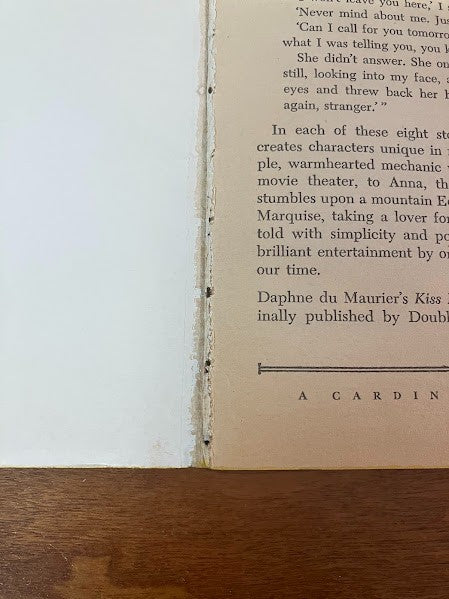 Cardinal Book - Kiss Me Again Stranger by Daphne du Maurier