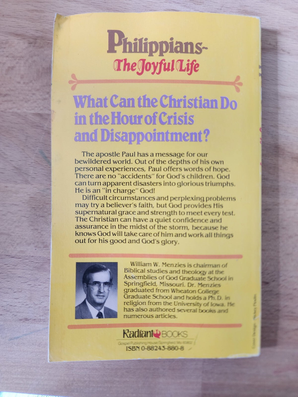 William W. Menzies Philippians - The Joyful Life 1981 Paperback Book