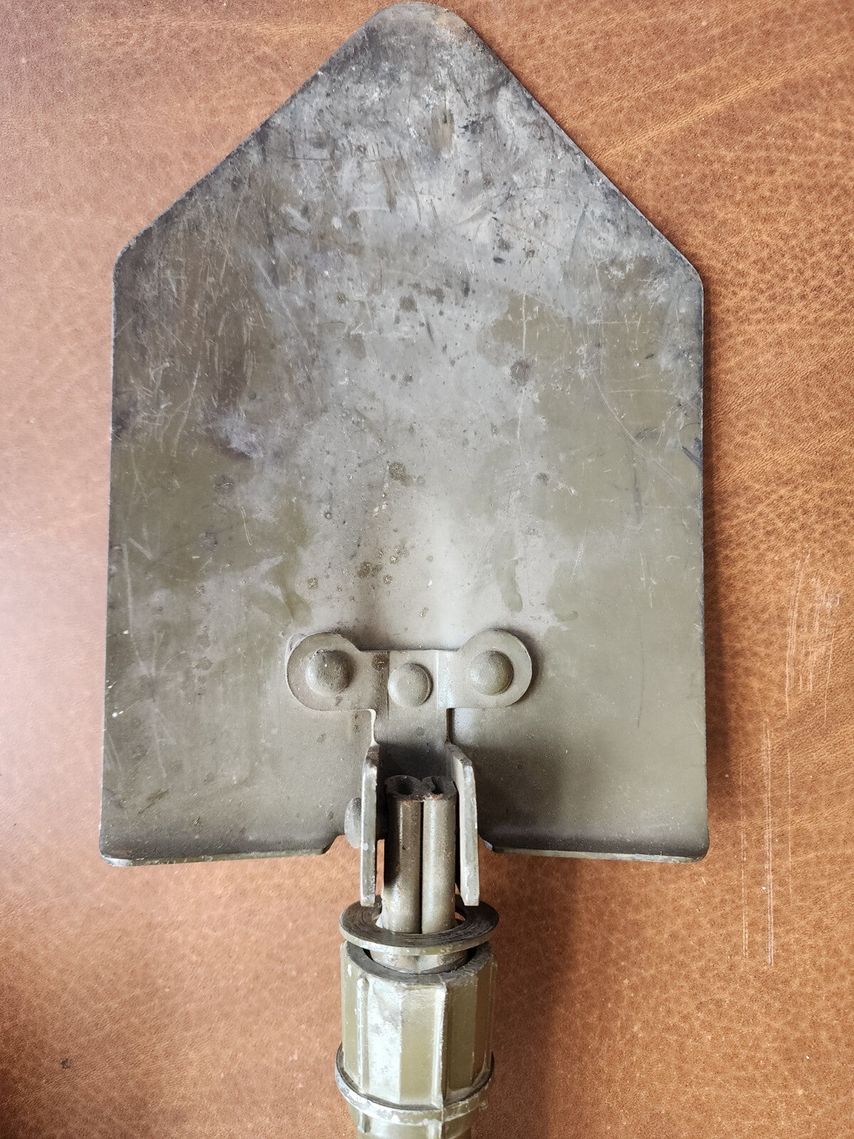 Made in TAIWAN Military Style Green Paint Foldable Trench Shovel Tool