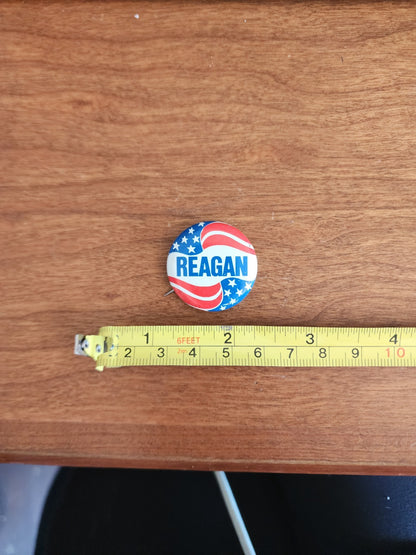 Vintage 1976 Ronald Reagan Republican Logo Pin Buttons