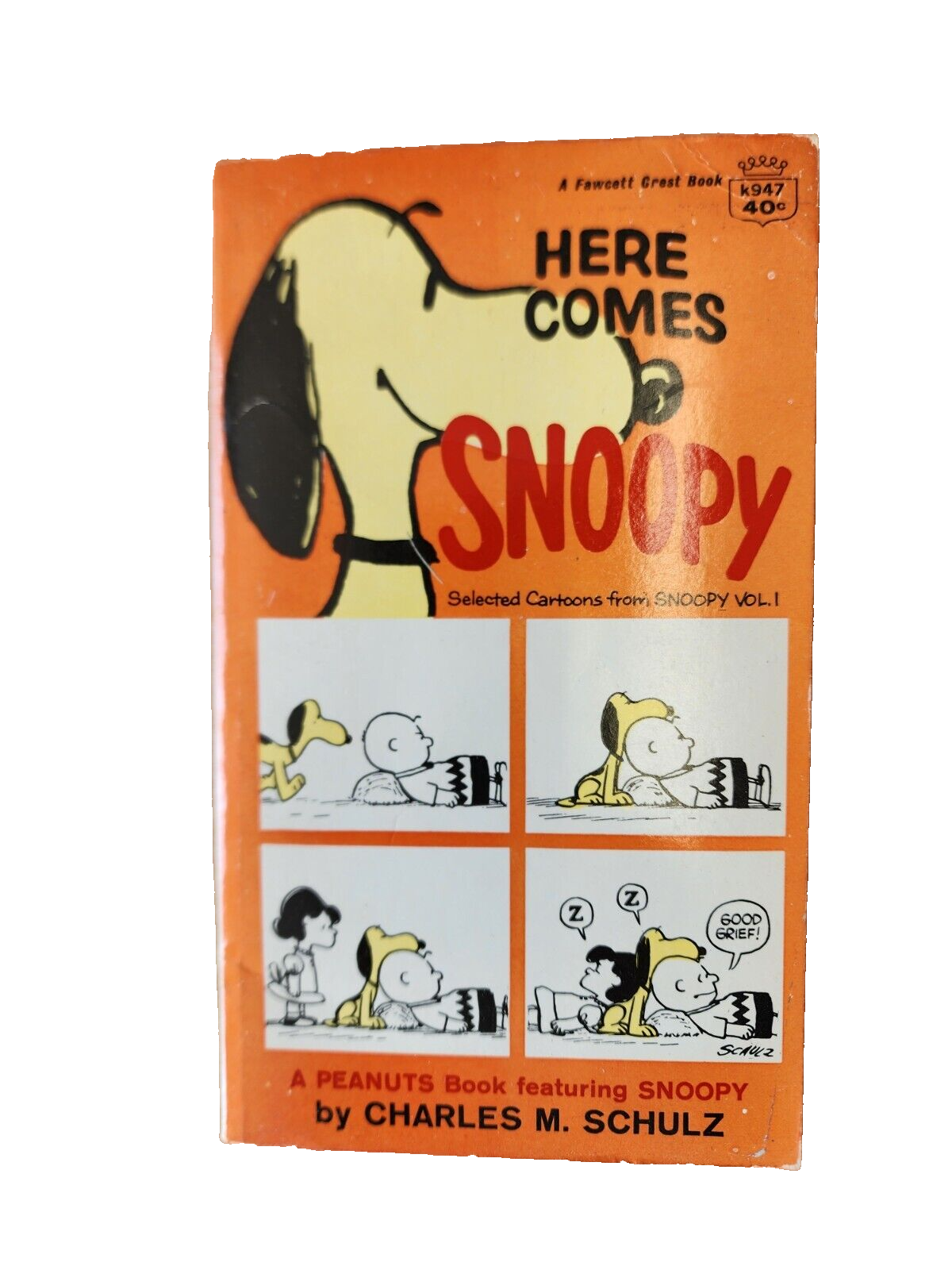 Here Comes Snoopy Humor Paperback Book by Charles M. Schulz Fawcett Crest 1968