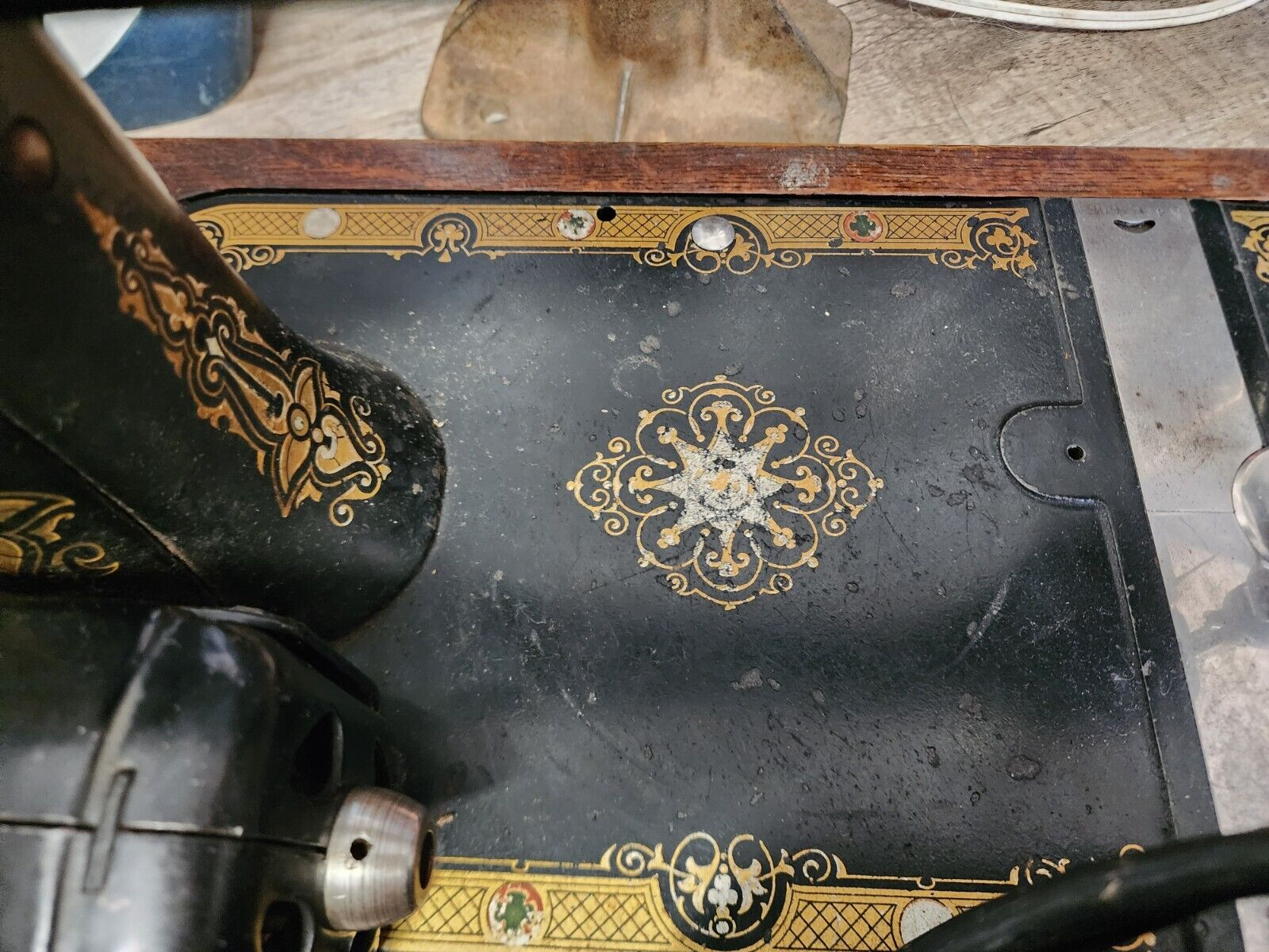 Priscilla Sewing Machine Model 30388 - With Wooden Case & Pedal