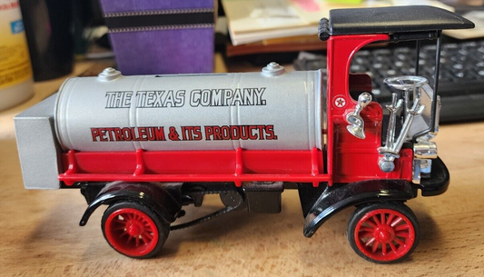 Vtg 1910 Mack Senior Petroleum Diecast The Texas Company Texaco Bank