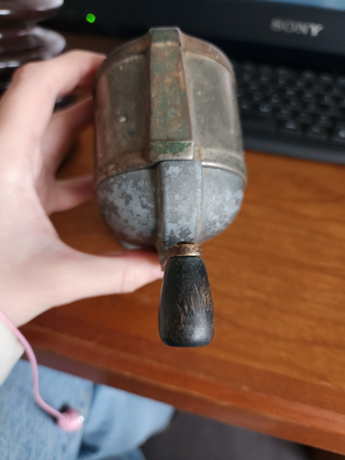Vintage Boston Model K3 Pencil Sharpener 8 Hole Revolving Screw In Wall