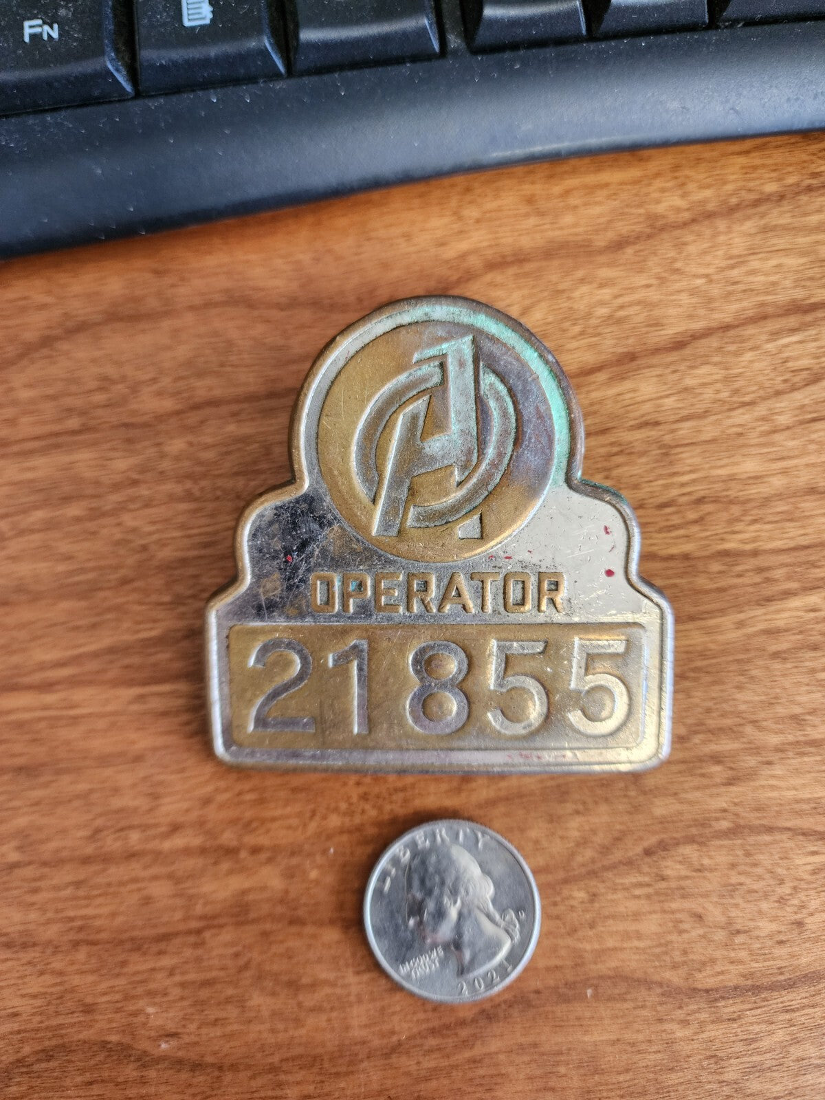 Vtg Obsolete Retired AO Operator 21855 Operator Hat Badge
