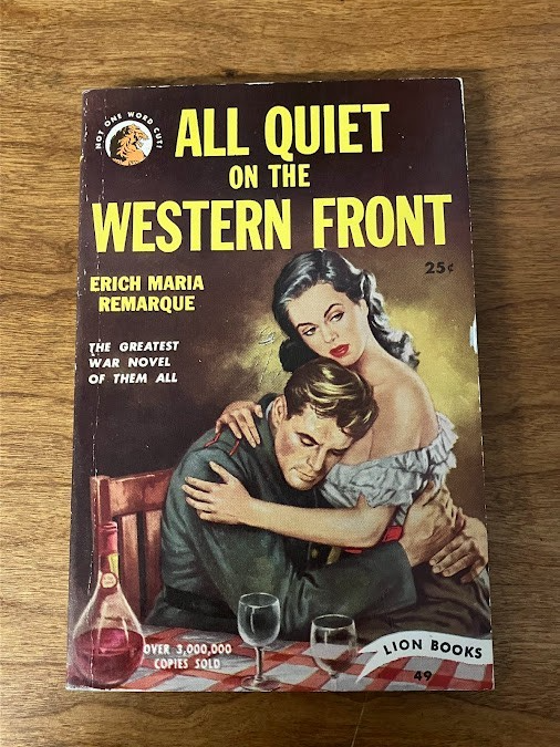 Vintage Paperback - Erich Maria Remarque: All Quiet on The Western Front