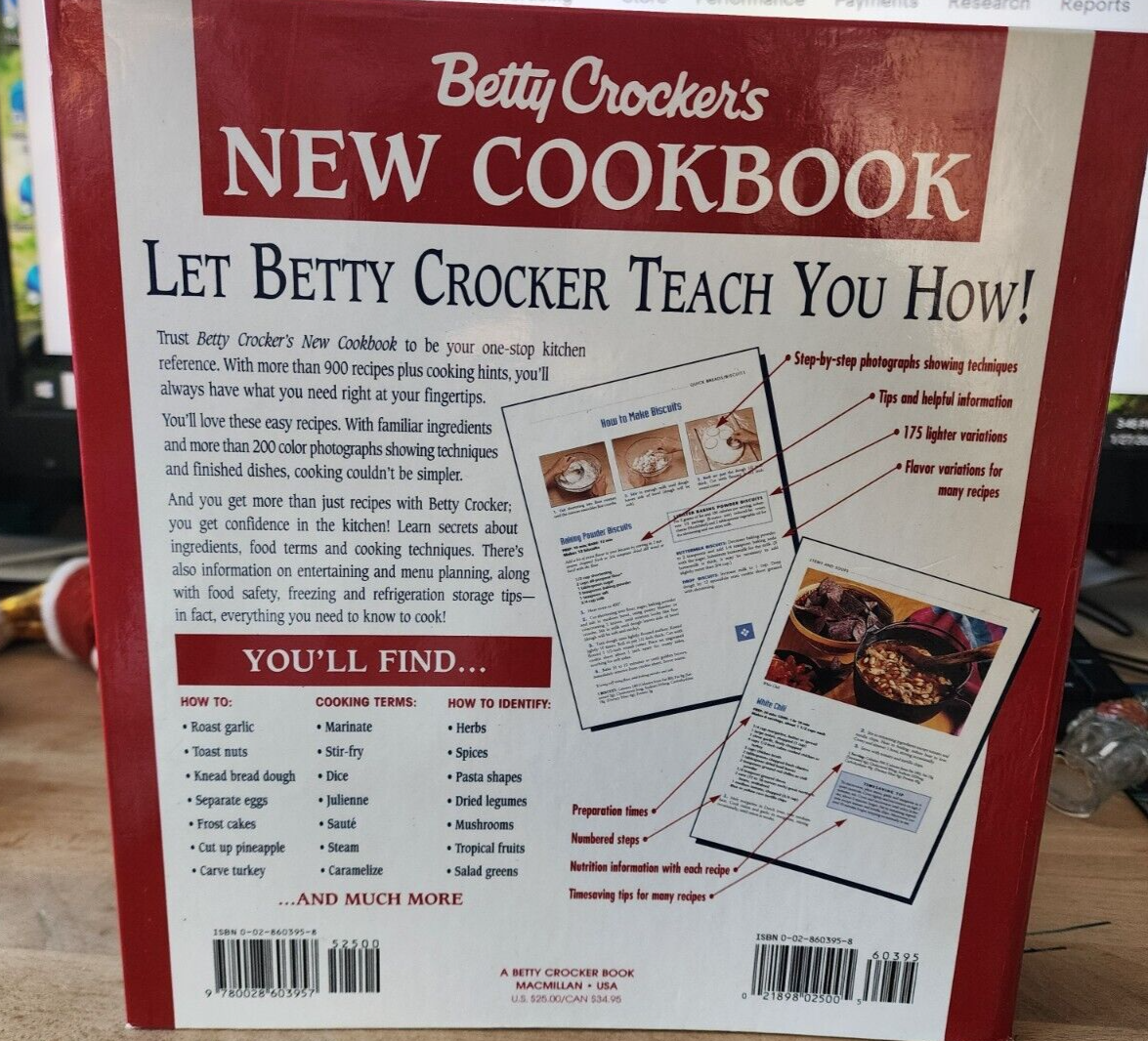 Betty Crocker's New Cookbook: Everything You Need to Know to Cook